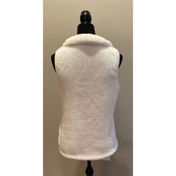 Croft and Barrow Fuzzy Vest Creamy White Furry Size Medium with Pockets Warm - Picture 7 of 11
